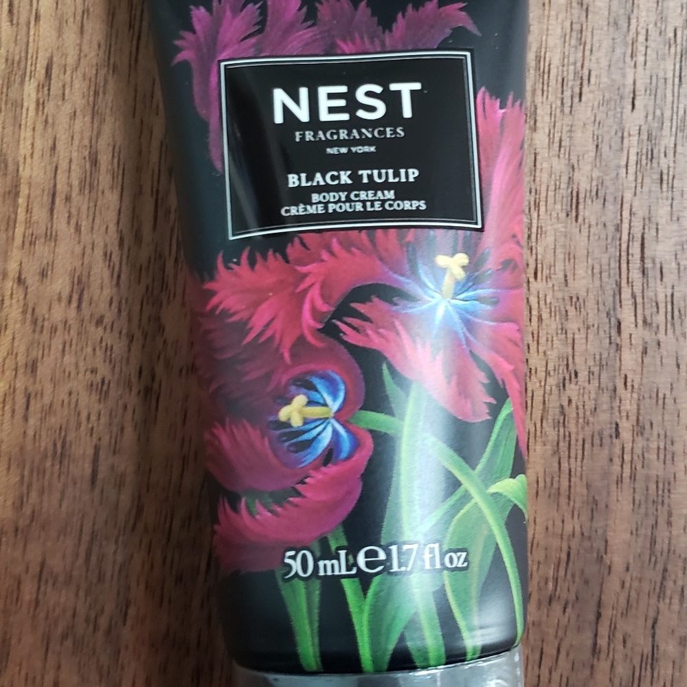 Nest Black Tulip body cream